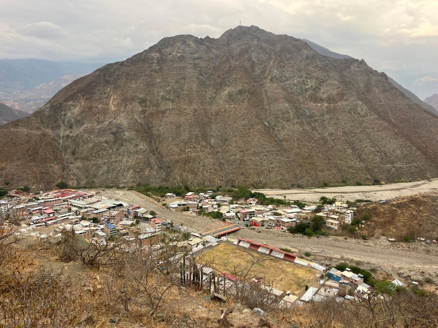 📍Chilete | Vista panorámica desde el Cerro San Cristobal (San Salvador) #chiletepe Chilete.Pe 📍Chilete | Vista panorámica desde el Cerro San Cristobal (San Salvador) #chiletepe Chilete.Pe