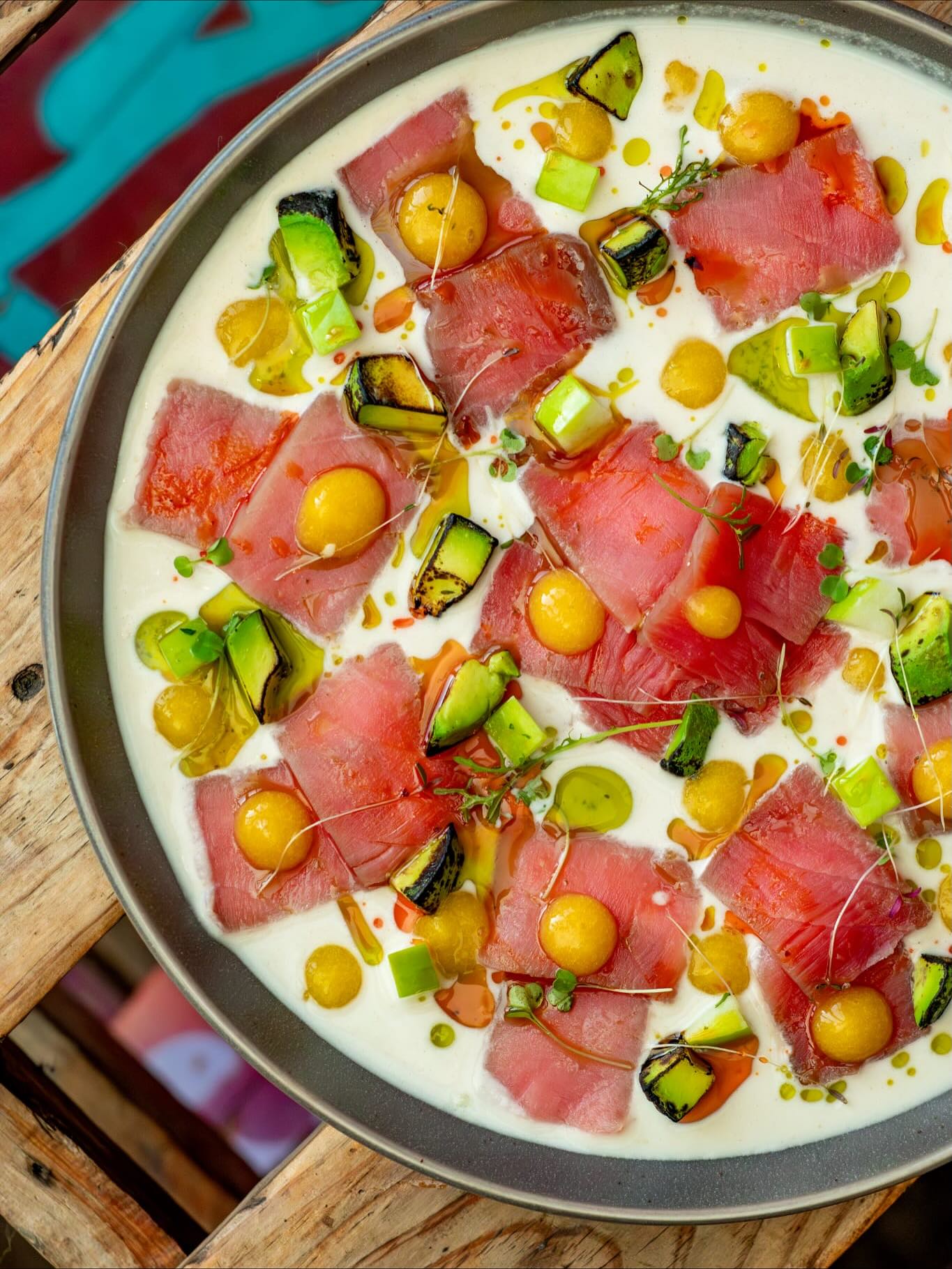 Tremendos días ☀️ pa aprovechar
el finde en el A Mano! 🤘🏼
Cocktail de autor/burgers/postres/platillos 🍴🔥
Y tremendo ambiente!
Vente 📍2 poniente #420