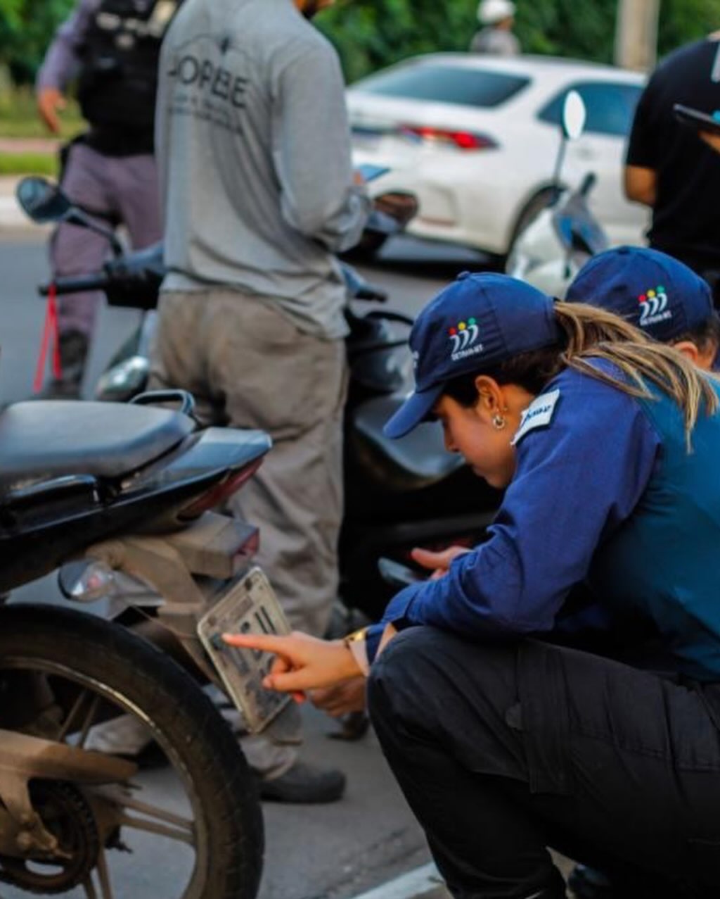 Sinetran-MT compartilha a mensagem de feliz dia da mulher da Fetran - Federação Nacional dos Servidores dos Detran e Agentes de Trânsito Estaduais, Municipais e do Distrito Federal.
O belo, forte e necessário texto é da diretora de comunicação da Fetran, Soila Elias.