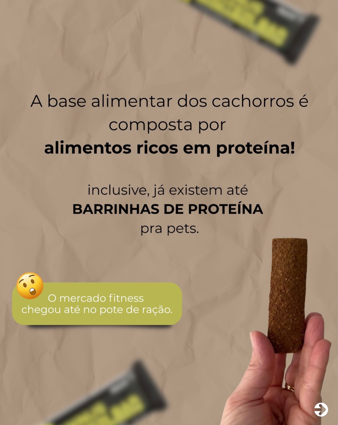 A proteína ganhou status de protagonista nas redes sociais e parece estar em todos os lugares: nos shakes, nas barrinhas, nos biscoitos….
🐶 Diferente dos cães, que a alimentação naturalmente deve ser mais rica em proteínas de origem animal, nossa fisiologia precisa de carboidratos, proteínas e gorduras de forma equilibrada.
É lógico que a proteína é essencial para a manutenção da massa muscular, produção de hormônios, enzimas e diversas funções do organismo. Mas precisamos pensar além apenas da quantidade e avaliar o tipo de alimento que estamos ingerindo. Nem tudo que recebe o rótulo de proteico é automaticamente uma boa escolha nutricional, já que muitos desses produtos protéicos são classificados como ultraprocessados! E já sabemos que o Guia Alimentar para a População Brasileira recomenda evitar o consumo de alimentos ultraprocessados.
É perfeitamente possível para a maioria das pessoas atingir as necessidades diárias de proteína apenas com alimentação equilibrada, de forma natural e sem precisar depender de uma infinidade de produtos enriquecidos e ultraprocessados. Afinal, você não é cachorro! 🐕
#ladige #popularizaçãodaciência #nutrição #proteína wheyprotein