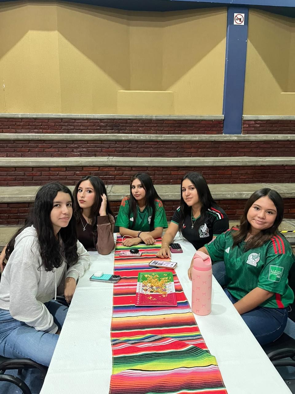 Celebración Prepa 🇲🇽
#Prepa #IndependenciaDeMéxico #SomosFélix